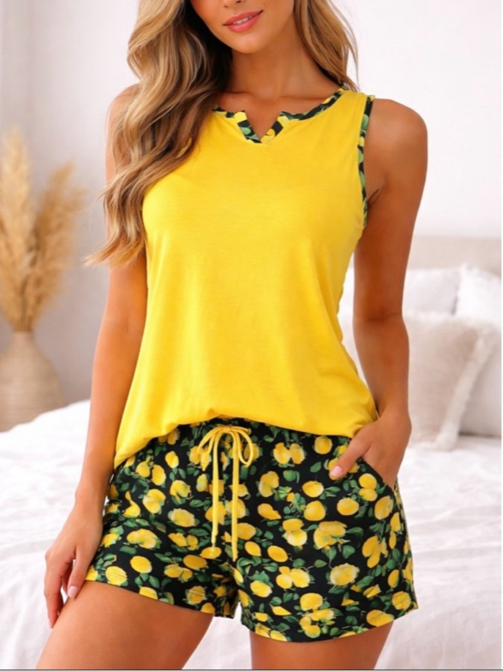 Ekouaer Women’s Size Large Yellow Lemon Print Pajama Lounge Set Tank & Shorts